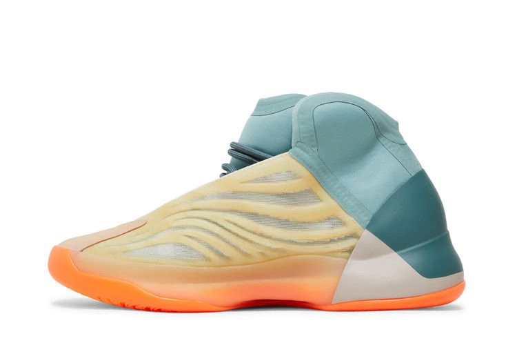 yeezy-quantum-hi-res-coral-hp6595_02