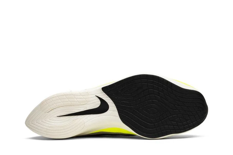 Кроссовки Nike Moon Racer 'String'