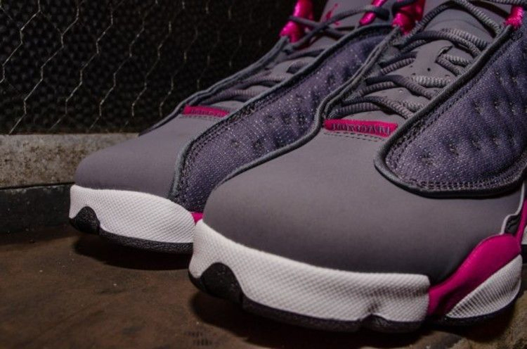 Кроссовки Air Jordan 13 Retro GS 'Grey Fusion Pink'