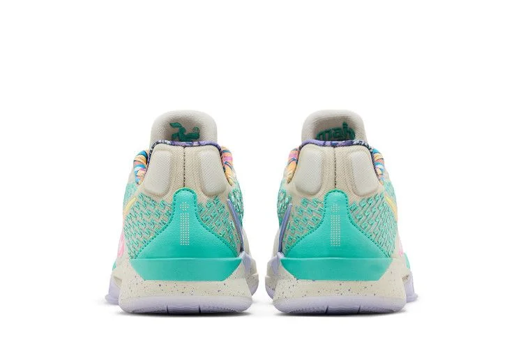 Krossovki-Titan-x-Nike-Wmns-Sabrina-2-EP-Make-Space-5