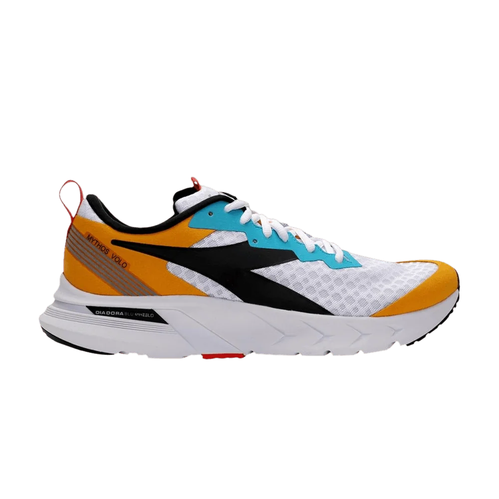 Krossovki-Diadora-Mythos-Blushield-Volo-White-Saffron
