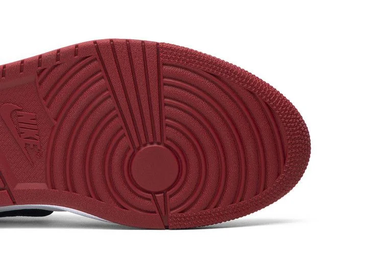 Кроссовки Wmns Air Jordan 1 Low Slip 'Chicago'