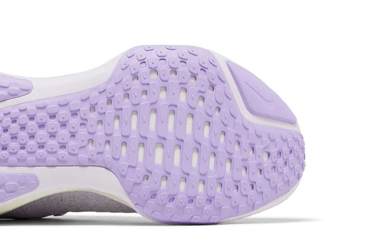 Кроссовки Nike Wmns ZoomX Invincible 3 'Barely Grape Black'