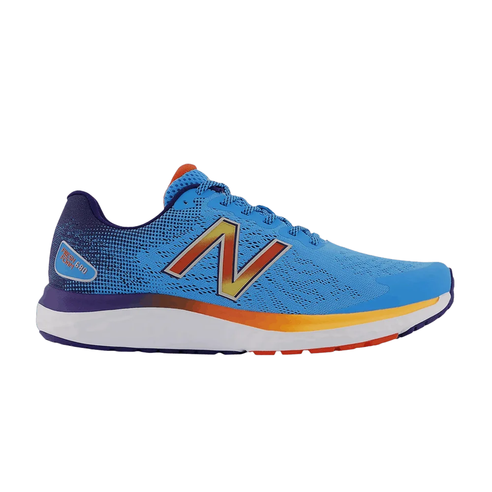 Krossovki-New-Balance-Fresh-Foam-680v7-Vibrant-Sky