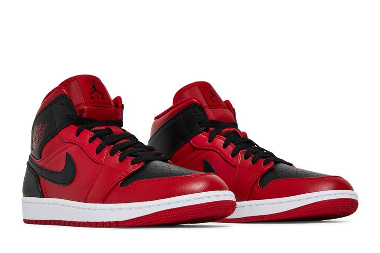 air-jordan-1-mid-reverse-bred-554724-660_07