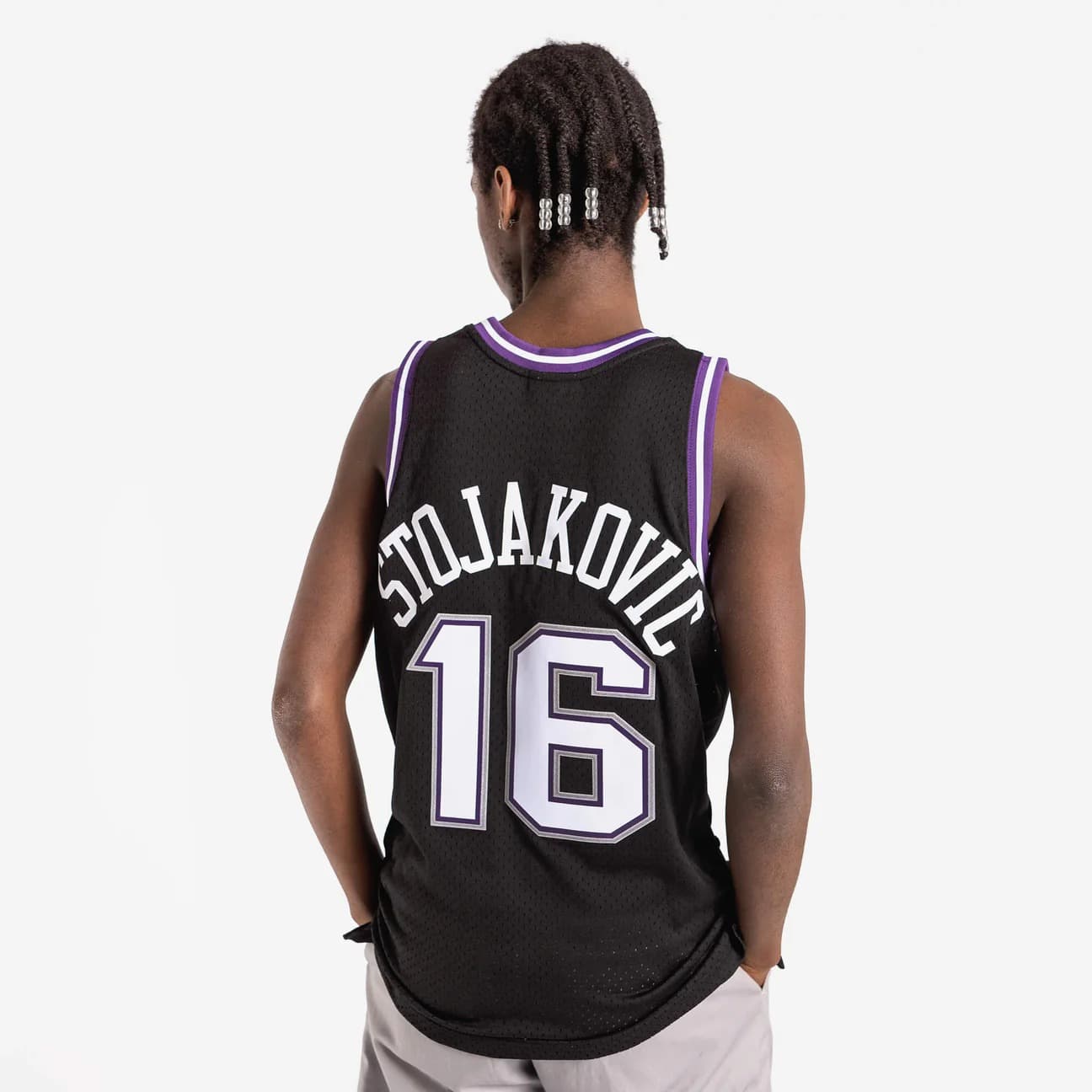 2001-02-Sacramento-Kings-Peja-Stojakovic-16-Swingman-Hardwood-Classics-Black-Jersey-2