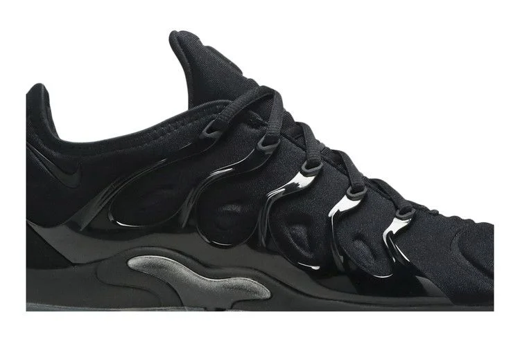 Кроссовки Nike Wmns Air VaporMax Plus SE 'Black'