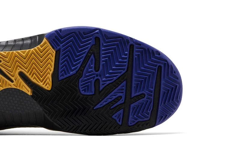 Krossovki-Nike-Zoom-Kobe-4-POP-Finals-4