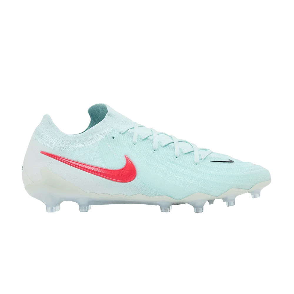 Krossovki-Nike-Phantom-GX-2-Elite-AG-Pro-Mad-Energy-Pack