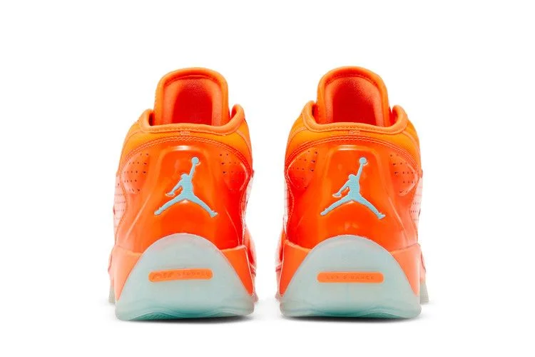 Krossovki-Air-Jordan-Zion-2-Hyper-Crimson-5