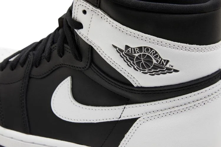Krossovki-Air-Jordan-1-Retro-High-OG-Black-White-2.0-8