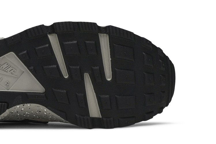 air-huarache-acg-704830-200_04