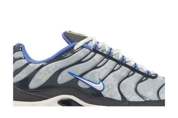 Кроссовки Nike Air Max Plus SE 'Social FC'
