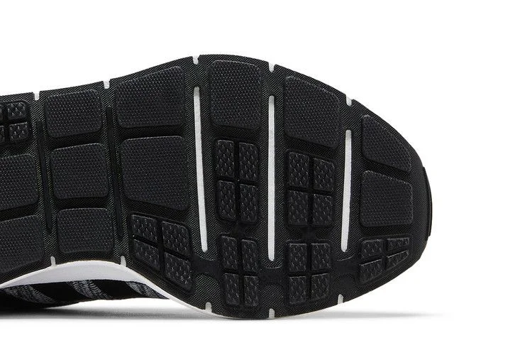 Кроссовки adidas Swift Run 1.0 Big Kid 'Black White'