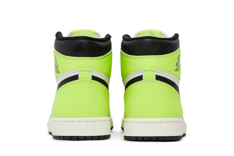 air-jordan-1-retro-high-og-visionaire-555088-702_05