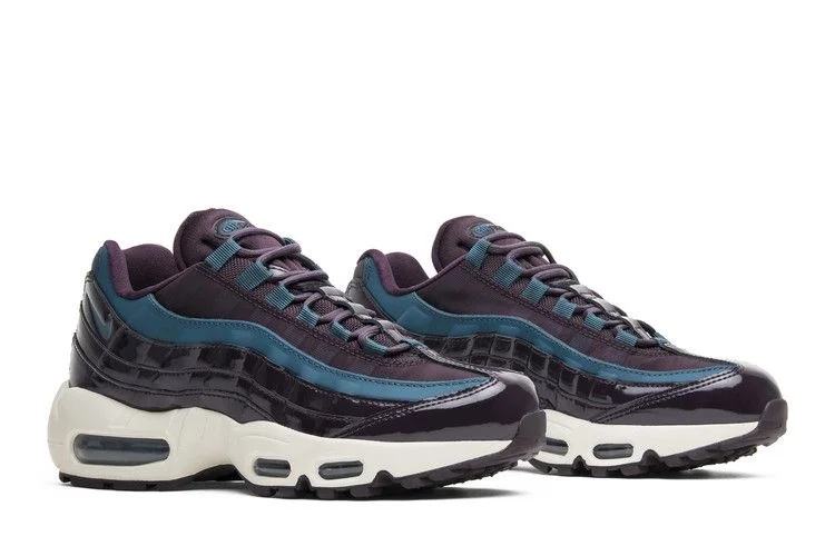 Krossovki-Nike-Ruby-Rose-x-Wmns-Air-Max-95-Port-Wine-7