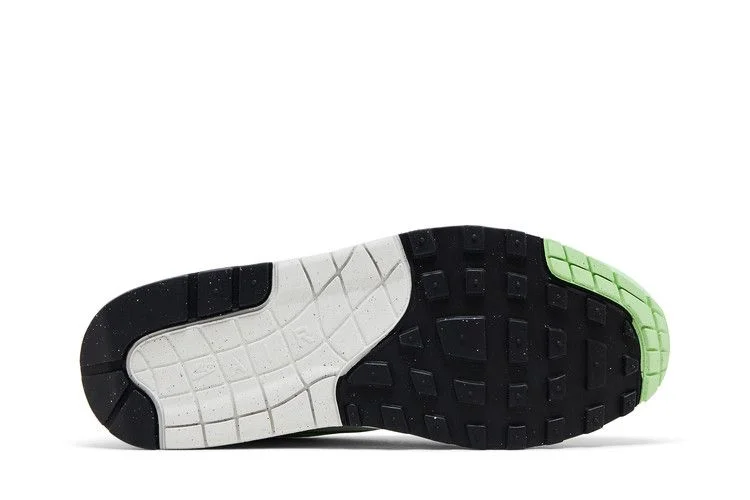 Krossovki-Nike-Air-Max-1-Essential-Vapor-Green-3