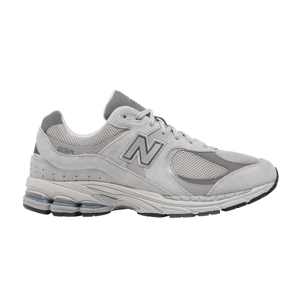 Krossovki-New-Balance-2002R-Grey