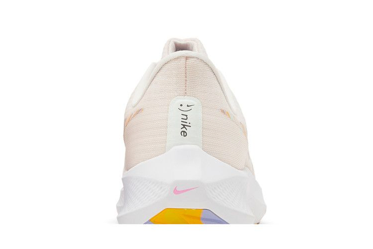 Кроссовки Nike Wmns Air Zoom Pegasus 39 Premium 'Light Soft Pink'