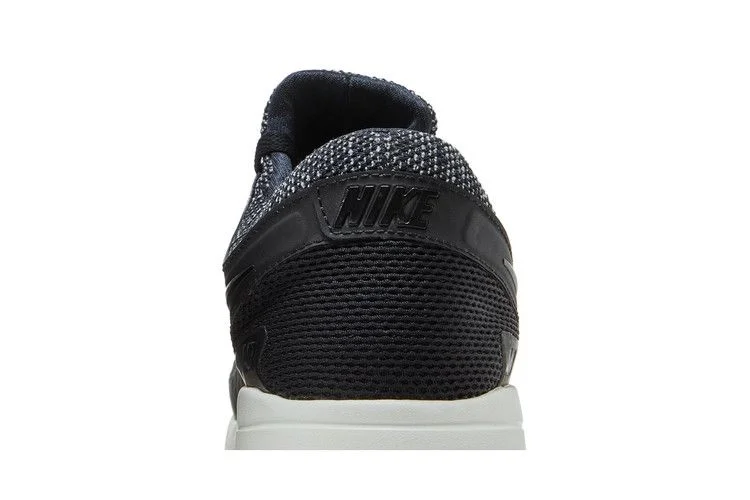 Krossovki-Nike-Air-Max-Zero-BR-6