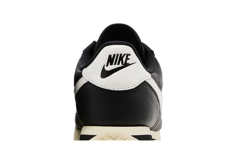 Krossovki-Nike-Wmns-Cortez-23-Black-Sail-6