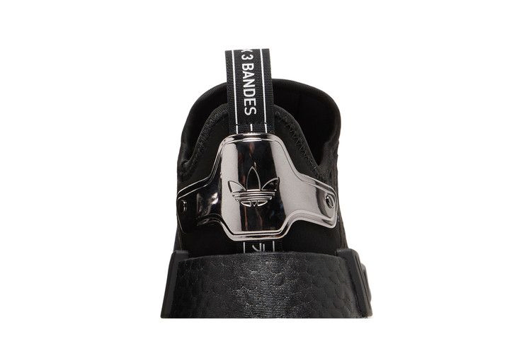 wmns-nmd_r1-triple-black-gw5682_06