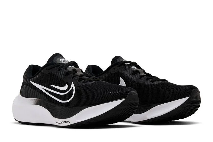 Krossovki-Nike-Wmns-Zoom-Fly-5-Black-White-7