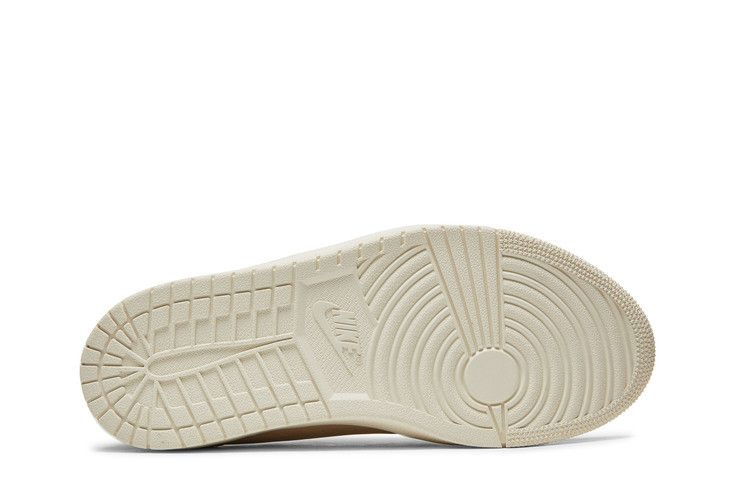 Кроссовки Wmns Air Jordan 1 Low Slip-On 'Desert Ore'