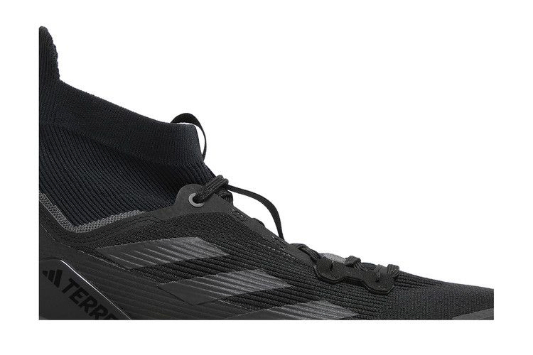 Кроссовки Adidas Terrex Free Hiker 2.0 'Black Grey'