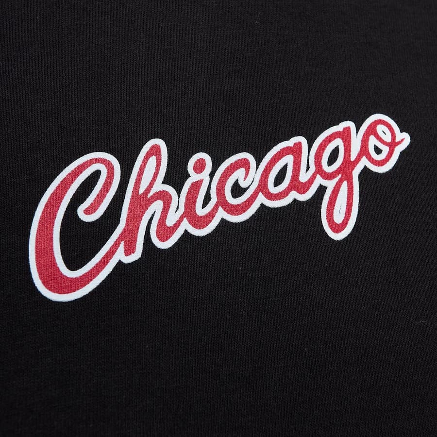 Футболка Mitchell & Ness Black Chicago Bulls x Suga Glitch T-Shirt