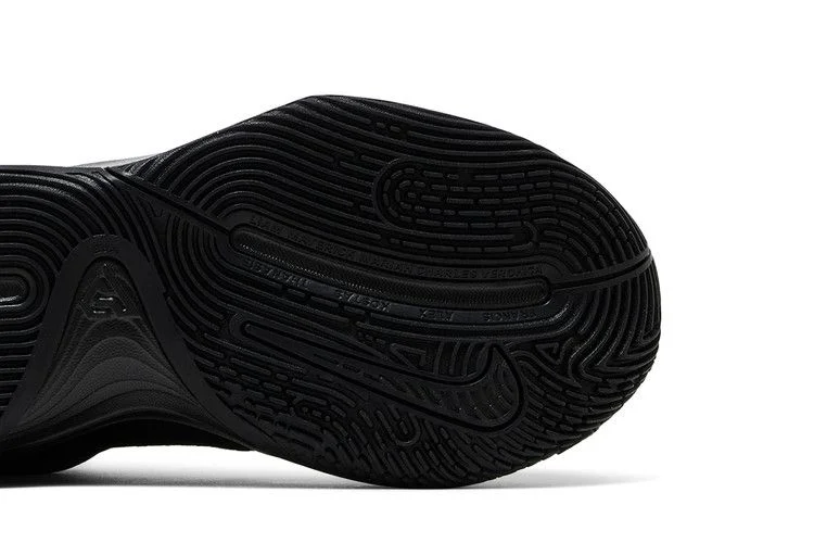 Krossovki-Nike-Giannis-Immortality-4-Triple-Black-4
