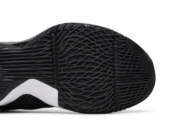 lebron-soldier-14-black-white-ck6024-002_04