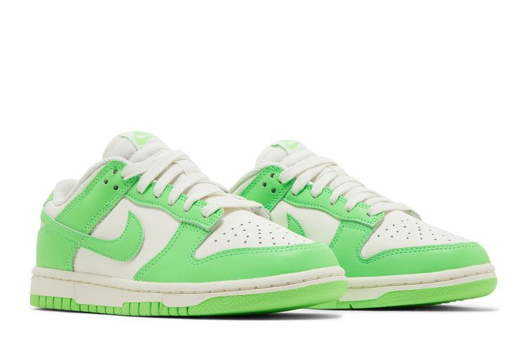 wmns-dunk-low-green-strike-hv0842-133_07
