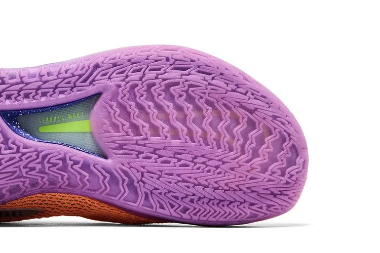 Krossovki-Dylan-Harper-x-Nike-Air-Zoom-GT-Cut-Tri-State-4