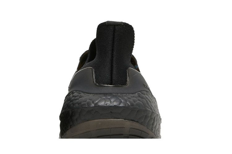 Кроссовки adidas Wmns UltraBoost 22 'Triple Black'
