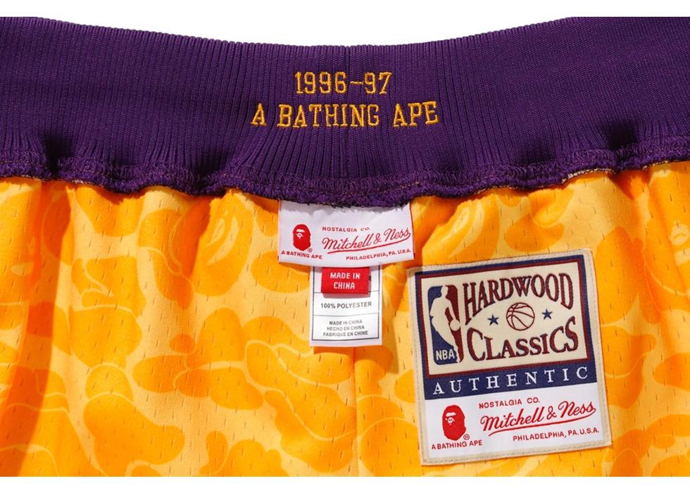 Спортивные шорты Bape x Mitchell & Ness Lakers ABC Basketball Shorts Yellow