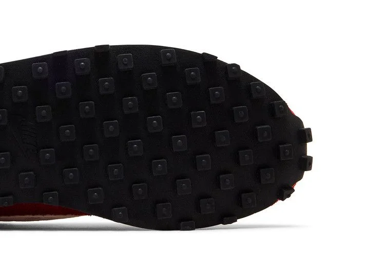 Krossovki-Nike-LD-1000-Year-of-the-Horse-4