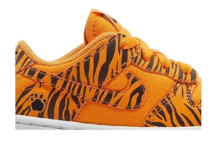 dunk-low-td-tiger-stripes-dz5634-800_01
