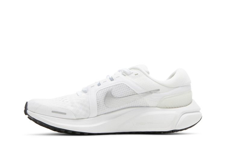 wmns-air-zoom-vomero-16-white-metallic-silver-da7698-100_02