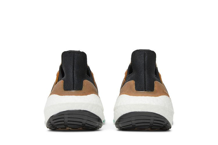 ultraboost-22-made-with-nature-black-wonder-taupe-hq3536_05