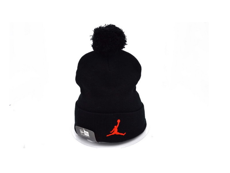 Шапка Air Jordan #2 с помпоном