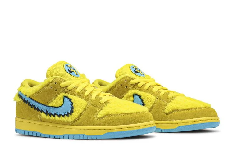 Krossovki-Grateful-Dead-x-Nike-Dunk-Low-SB-Yellow-Bear-7