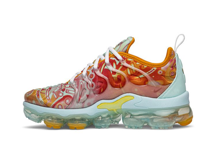 wmns-air-vapormax-plus-orange-dip-dye-cd7009-300_02