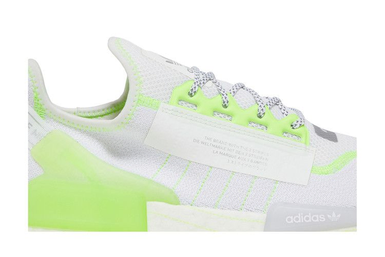nmd_r1-v2-white-signal-green-gx0538_01