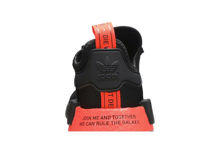 star-wars-x-nmd_r1-j-darth-vader-fw2276_06