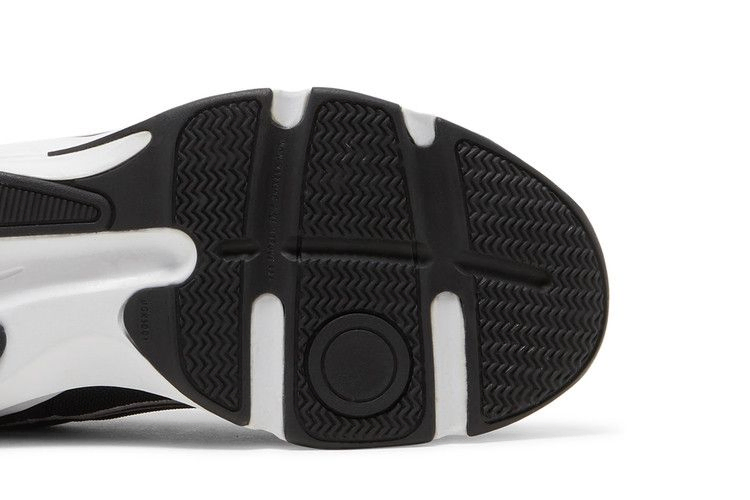 defy-all-day-extra-wide-black-white-dm7564-001_04