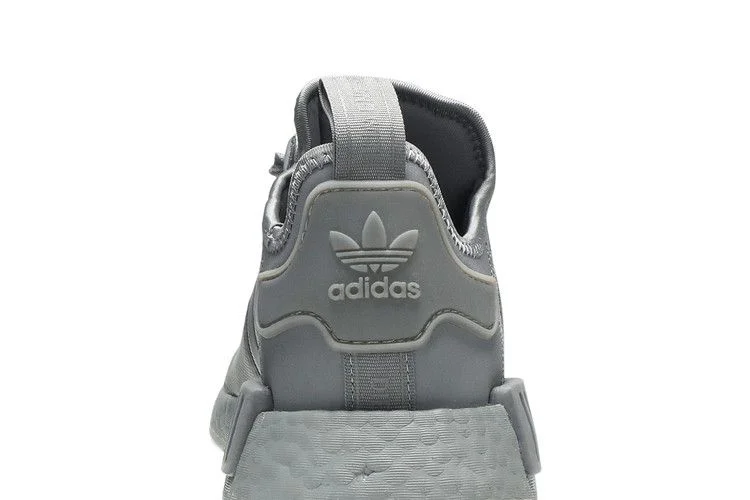 Krossovki-adidas-NMD_R1-Triple-Grey-6