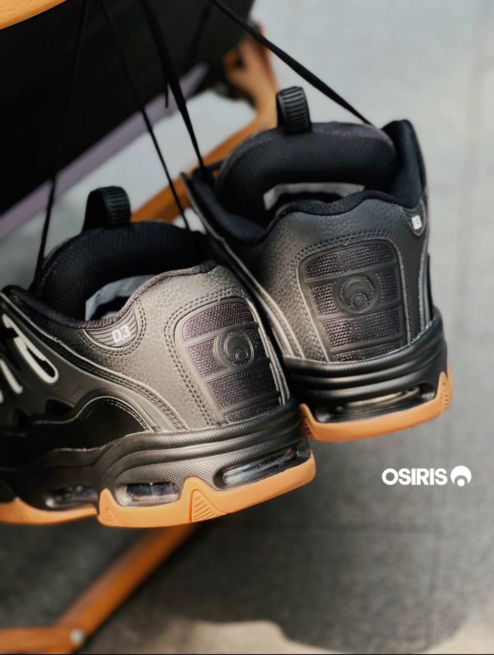 Osiris-D3-2001-Black-Gum-4