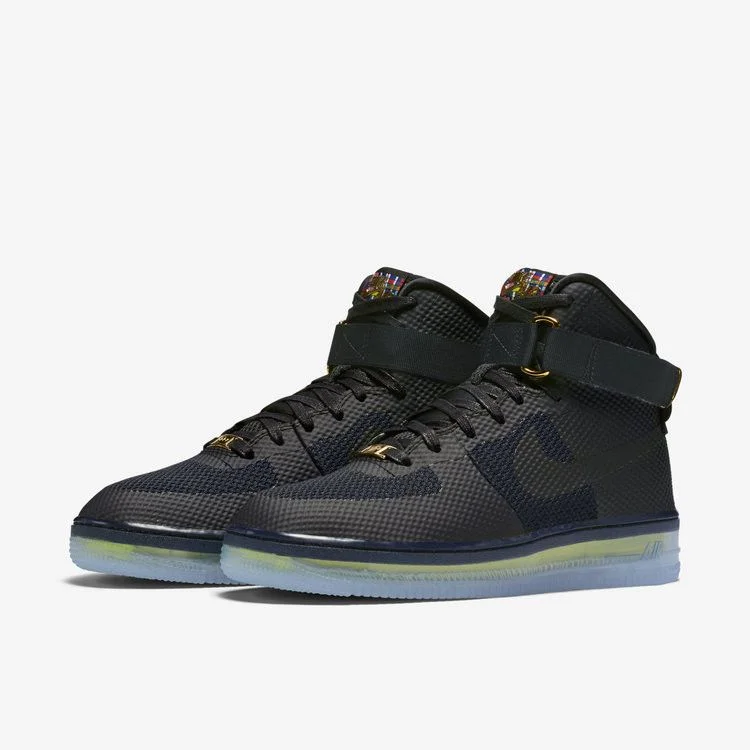 Krossovki-Nike-Air-Force-1-Comfort-Lux-1