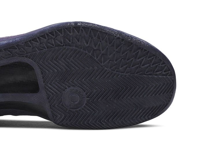 zoom-kobe-8-ftb-869456-551_04